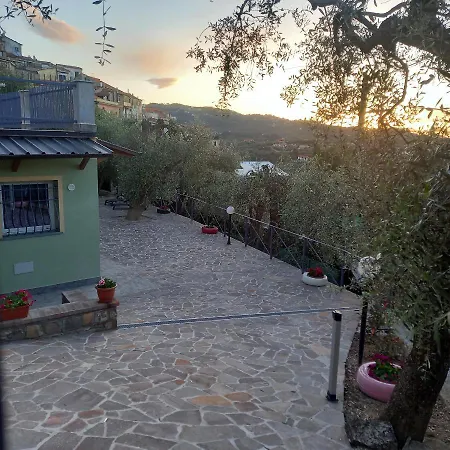 Casetta Da Marisa Holiday home Imperia